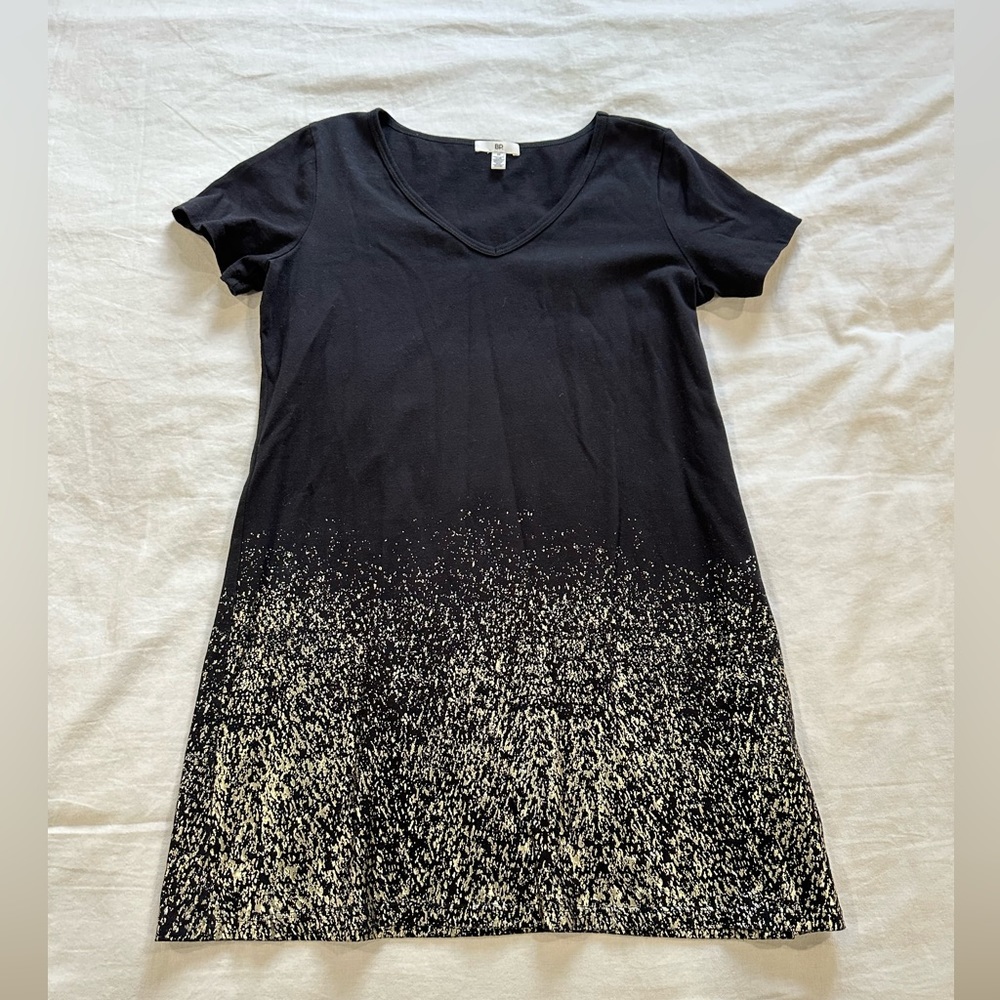 BP Black & metallic tshirt dress size medium